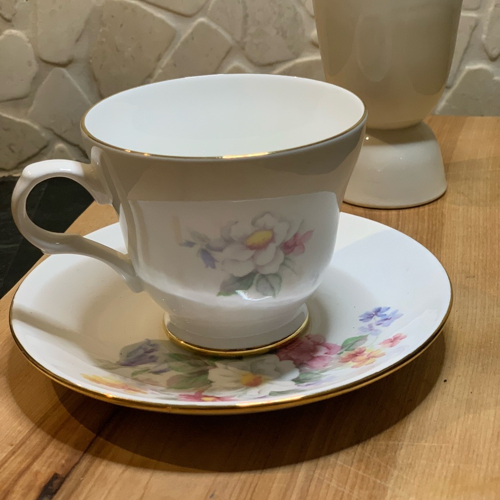 SADLER | Wellington Tea Cup and Saucer | Fine Bone China